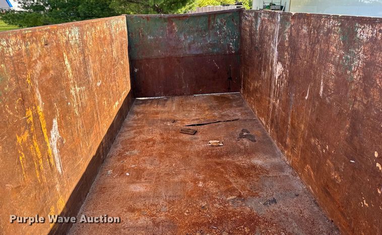 image for item DV5772 Roll-off container 