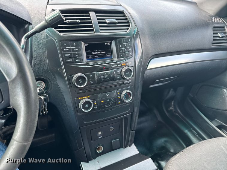 image for item DX0586 2017 Ford Police Interceptor SUV