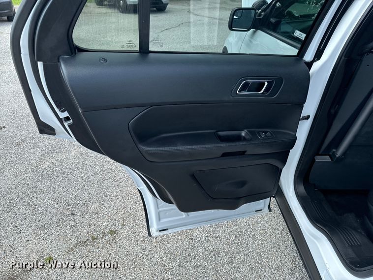 image for item DX0586 2017 Ford Police Interceptor SUV