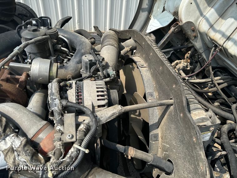 image for item DX0632 2006 Ford  LCF truck cab and chassis