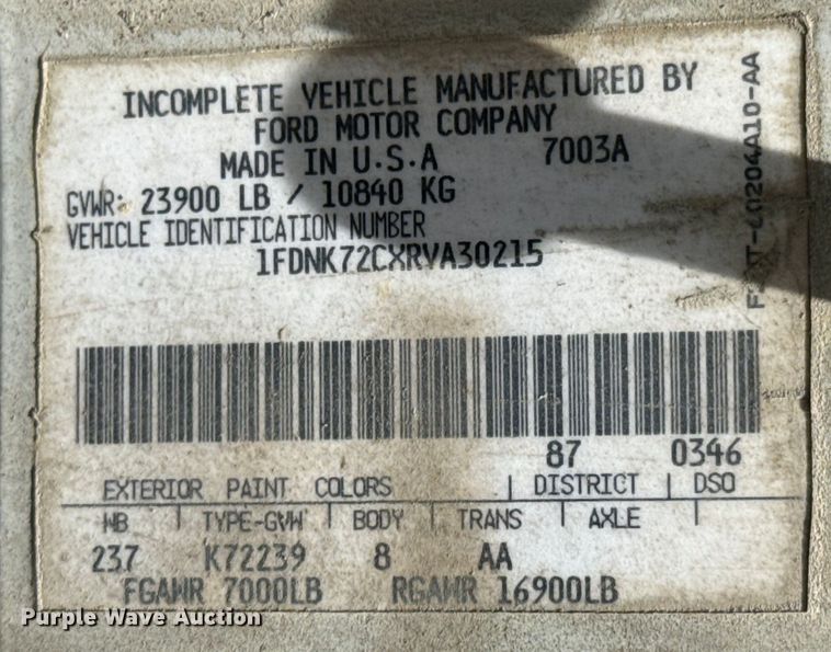 image for item DX0645 1994 Ford F700 winch truck