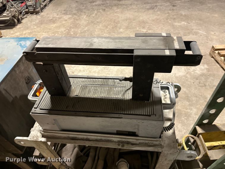 image for item DX0647 Tools