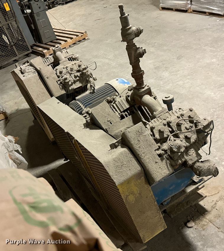 image for item DX0648 (2) air compressors