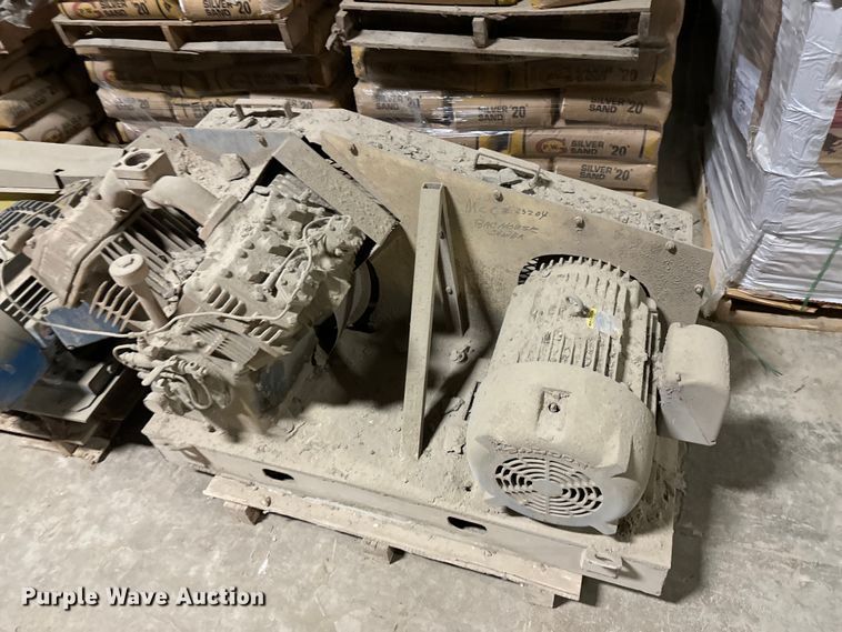 image for item DX0648 (2) air compressors