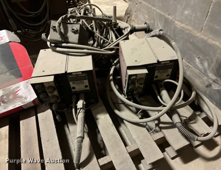 image for item DX0649 Lincoln Electric IdealArc DC-400 welder