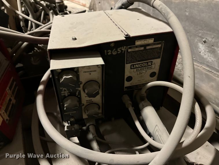 image for item DX0649 Lincoln Electric IdealArc DC-400 welder