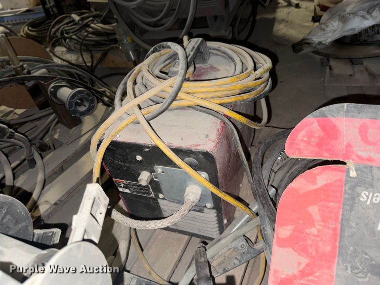 image for item DX0649 Lincoln Electric IdealArc DC-400 welder