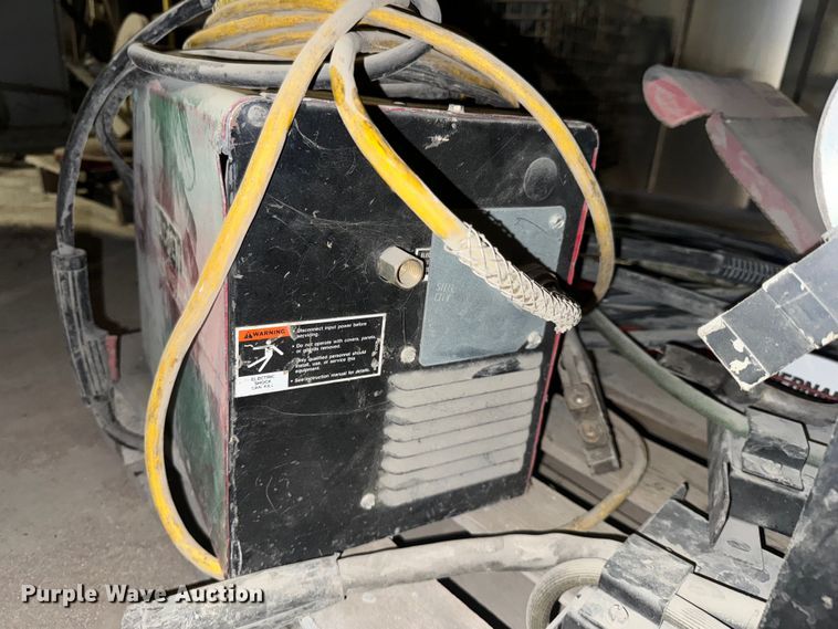 image for item DX0649 Lincoln Electric IdealArc DC-400 welder