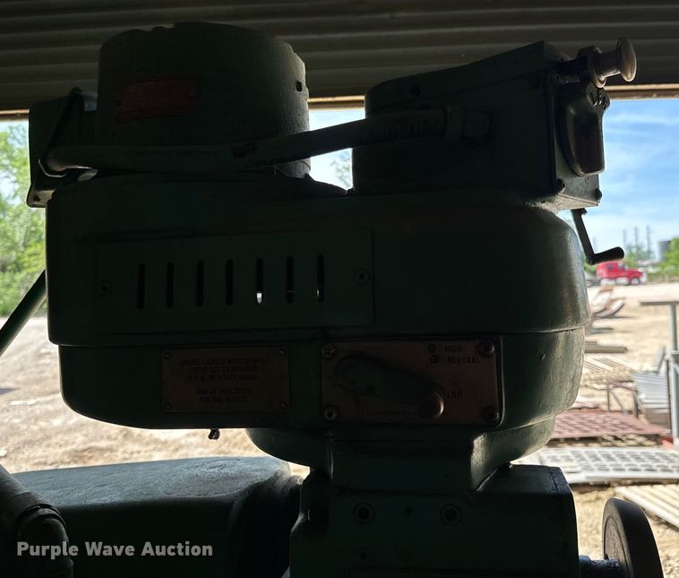 image for item DX0651 Cintiversal vertical milling machine