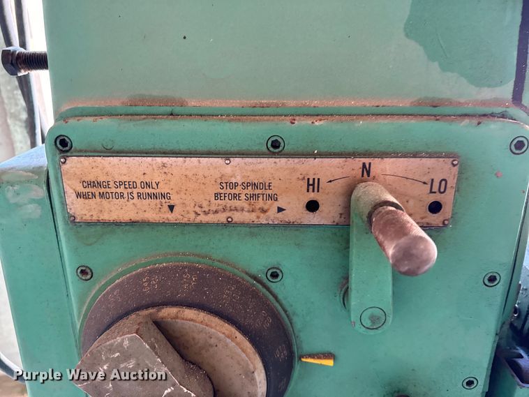 image for item DX0651 Cintiversal vertical milling machine