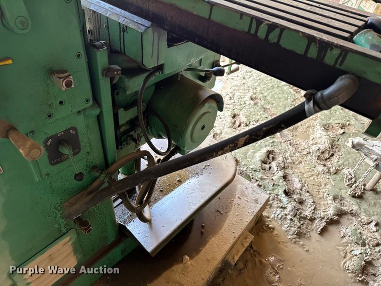 image for item DX0651 Cintiversal vertical milling machine