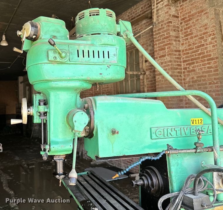 image for item DX0651 Cintiversal vertical milling machine
