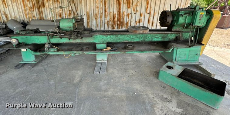 image for item DX0652 Leblond lathe