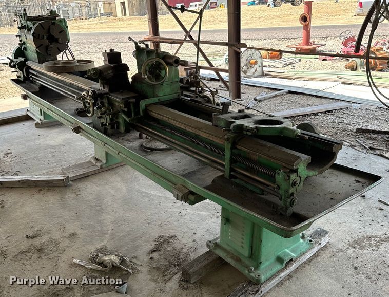 image for item DX0652 Leblond lathe