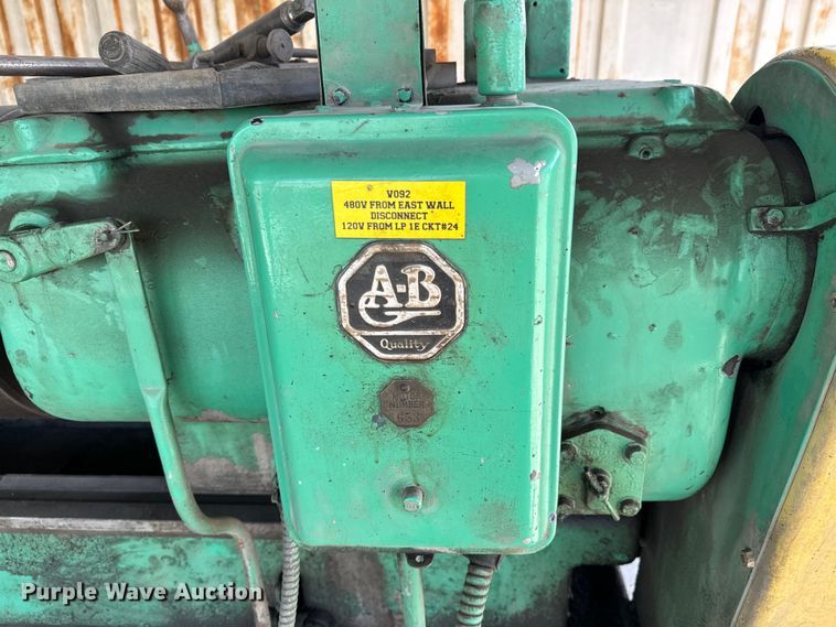 image for item DX0652 Leblond lathe