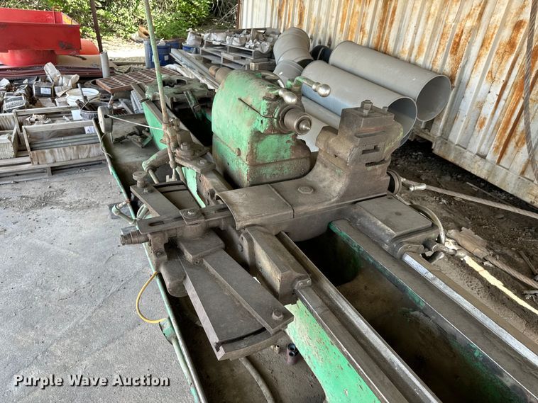 image for item DX0652 Leblond lathe