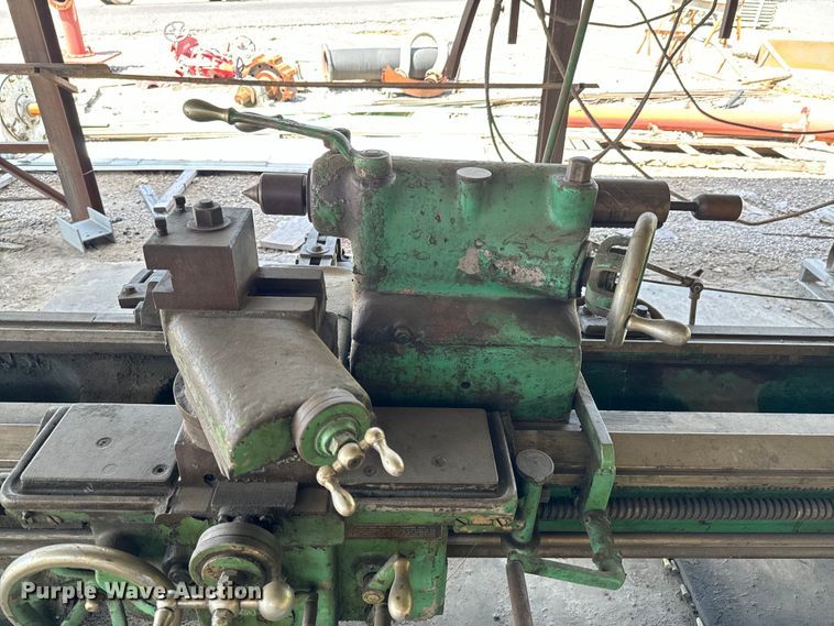 image for item DX0652 Leblond lathe