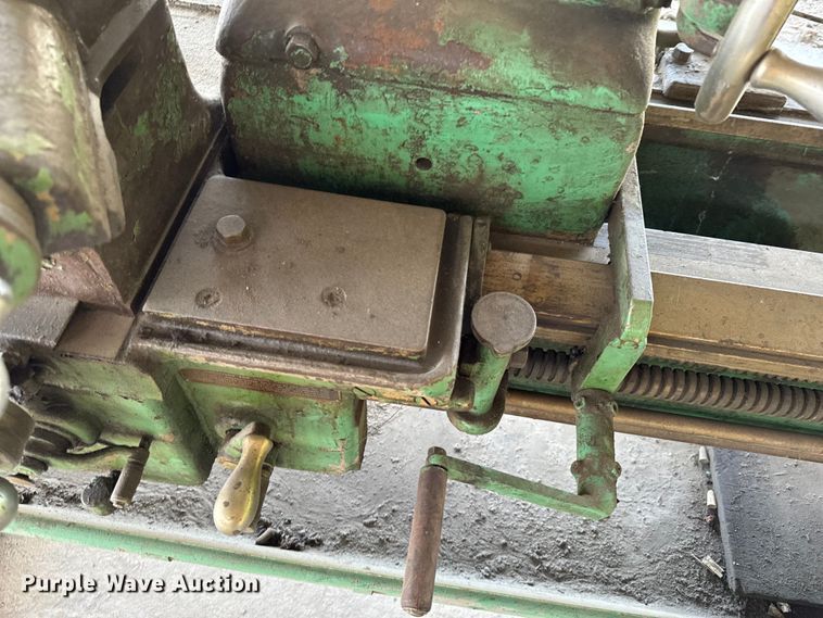 image for item DX0652 Leblond lathe