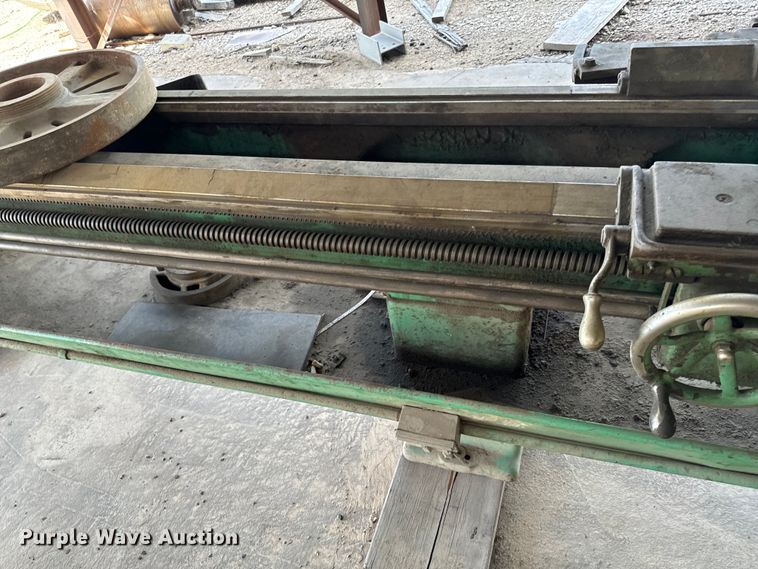 image for item DX0652 Leblond lathe