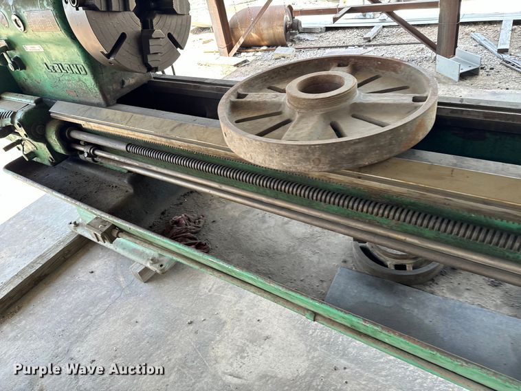 image for item DX0652 Leblond lathe