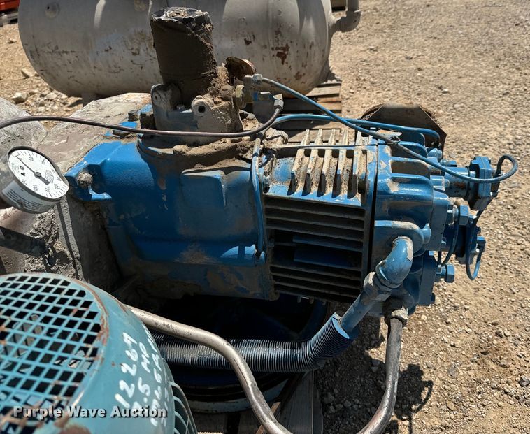 image for item DX0653 Air compressors