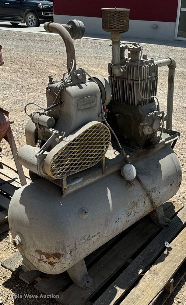 image for item DX0653 Air compressors