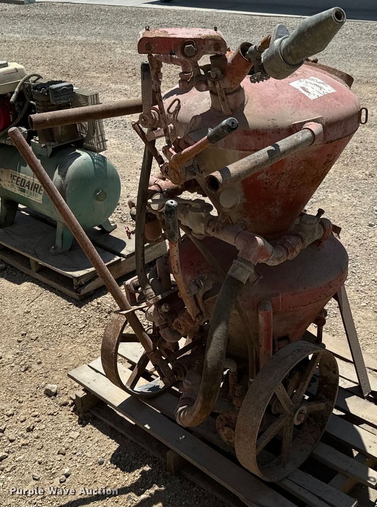 image for item DX0653 Air compressors