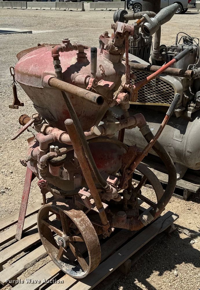 image for item DX0653 Air compressors