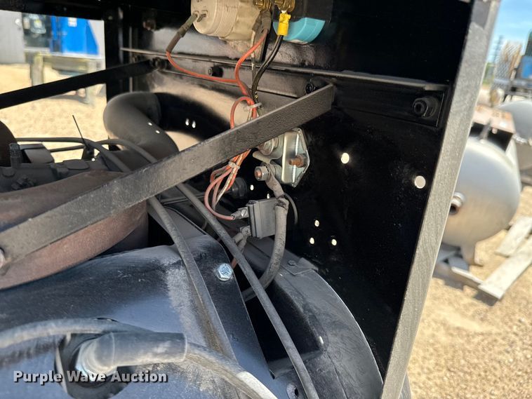 image for item DX0654 (3) Wisconsin engines