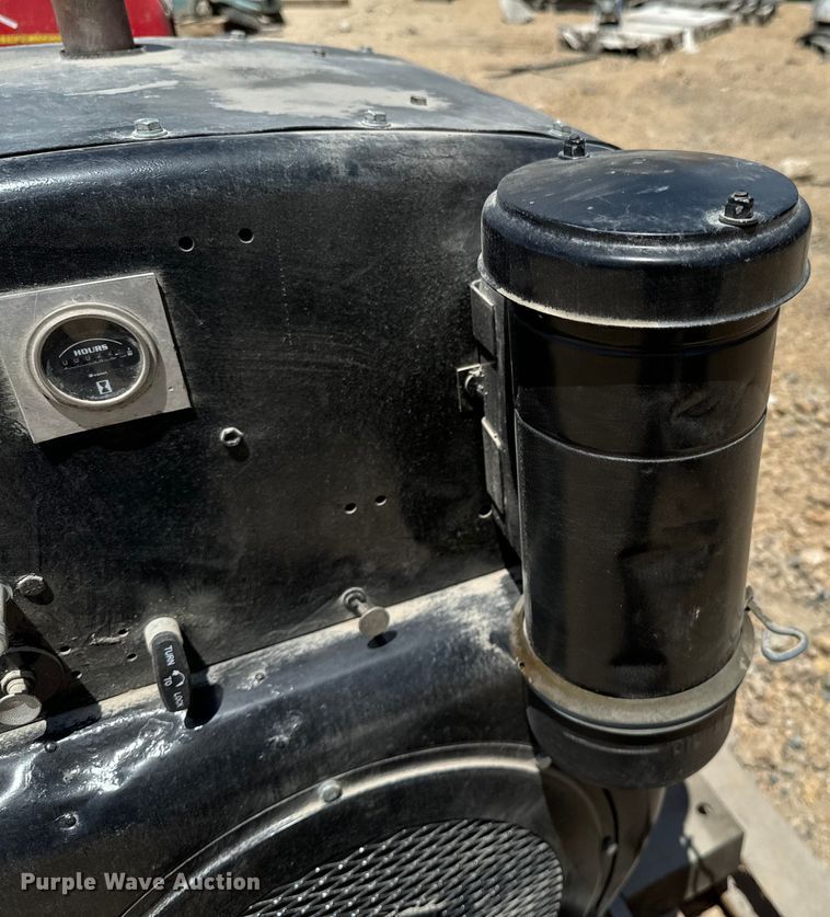 image for item DX0654 (3) Wisconsin engines