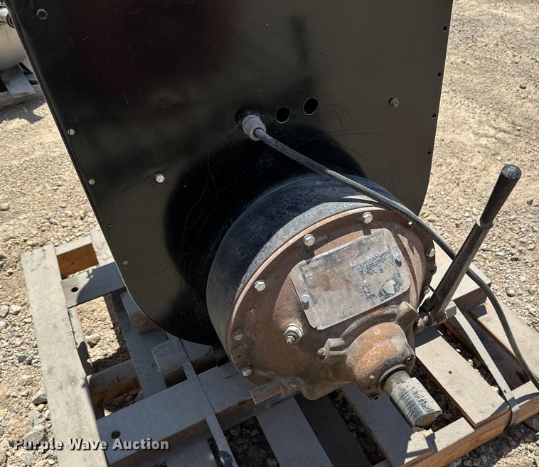 image for item DX0654 (3) Wisconsin engines