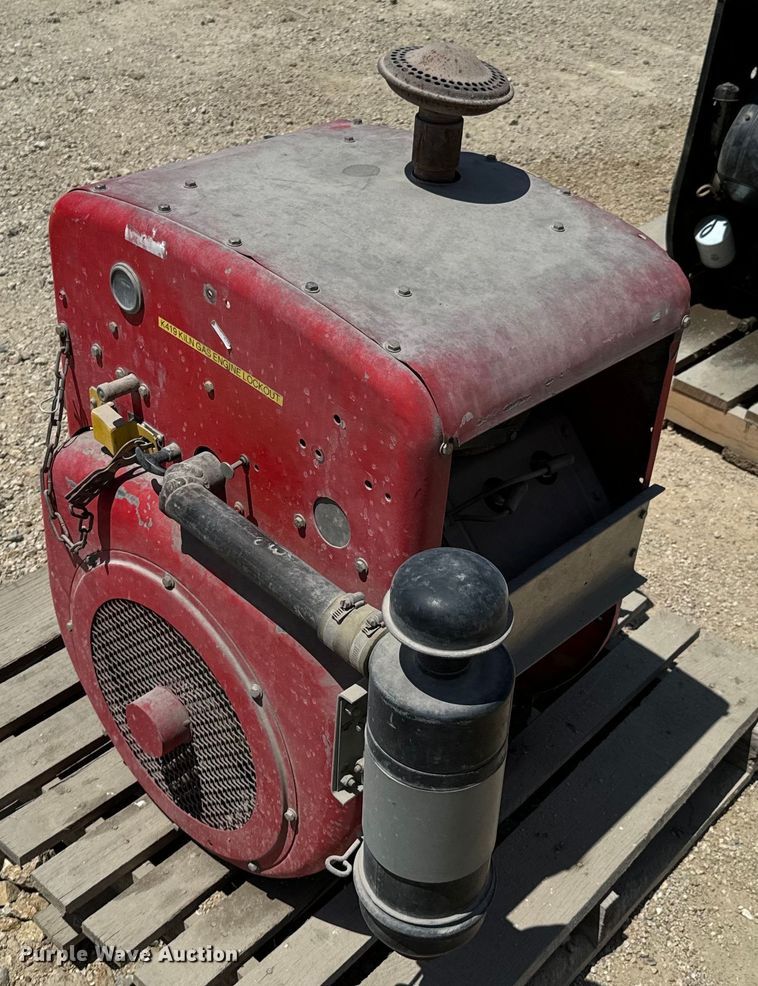 image for item DX0654 (3) Wisconsin engines