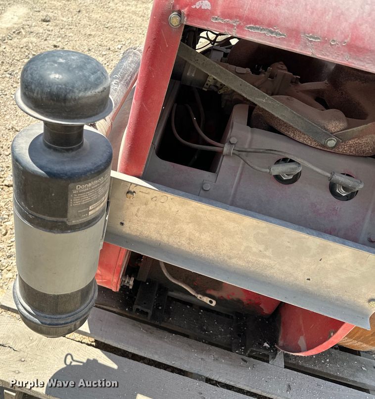 image for item DX0654 (3) Wisconsin engines