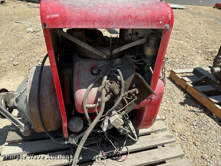 image for item DX0654 (3) Wisconsin engines