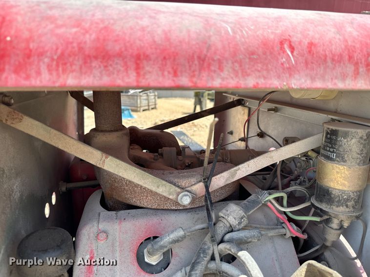 image for item DX0654 (3) Wisconsin engines