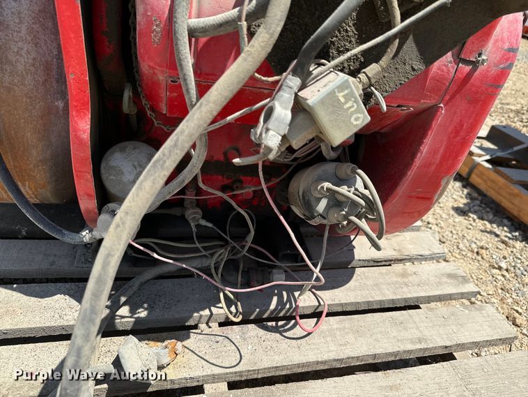 image for item DX0654 (3) Wisconsin engines