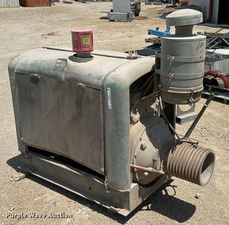 image for item DX0656 Detroit Diesel engine