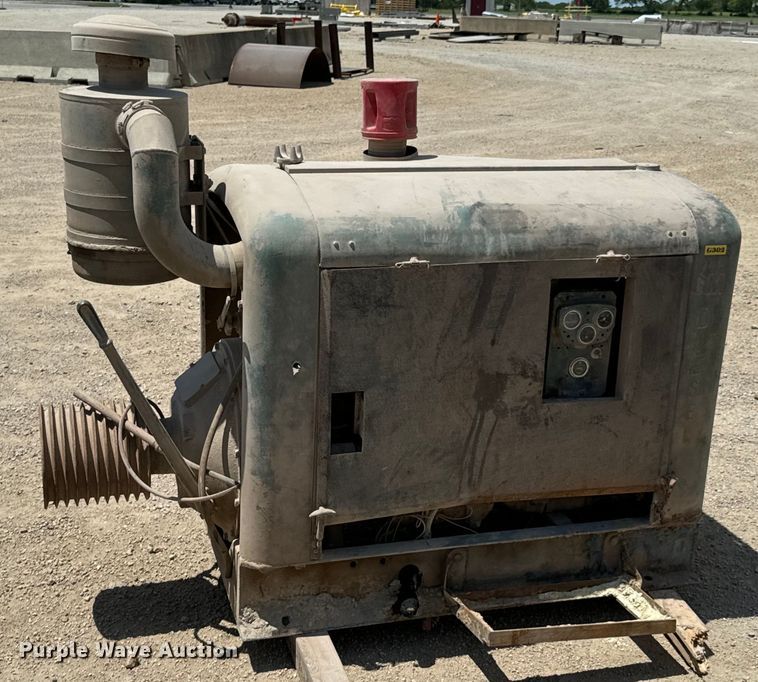 image for item DX0656 Detroit Diesel engine