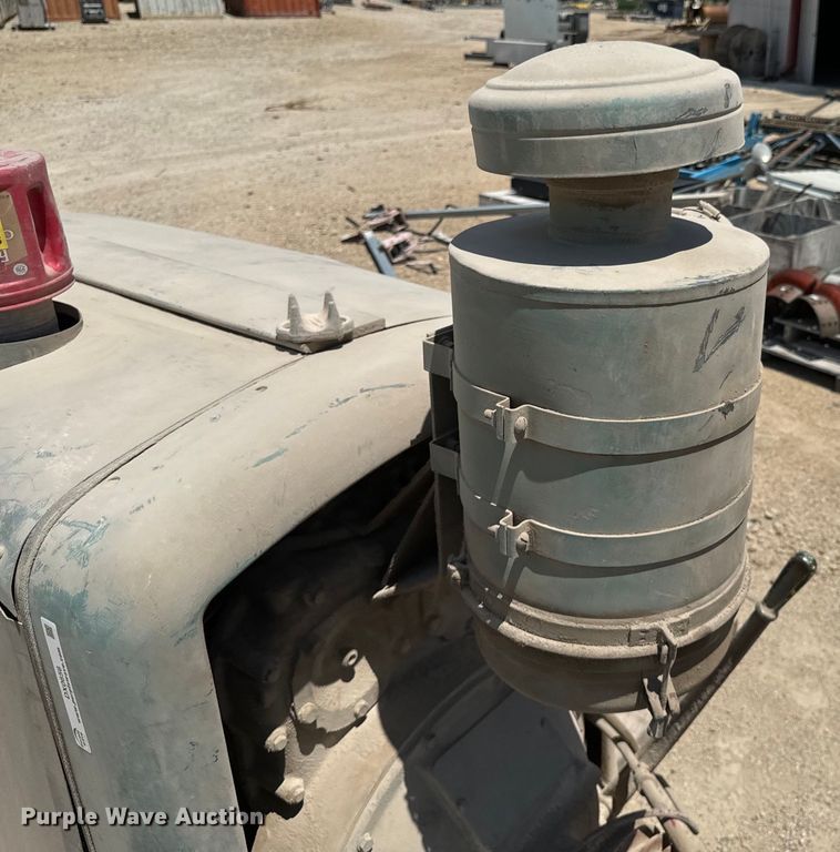 image for item DX0656 Detroit Diesel engine