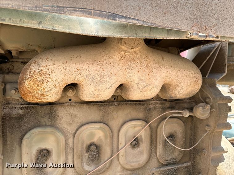 image for item DX0656 Detroit Diesel engine