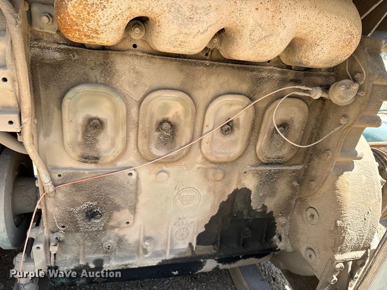 image for item DX0656 Detroit Diesel engine