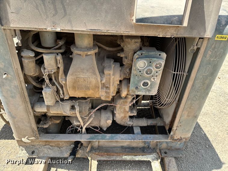 image for item DX0656 Detroit Diesel engine