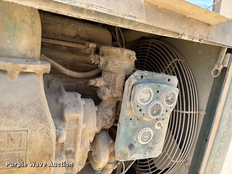 image for item DX0656 Detroit Diesel engine