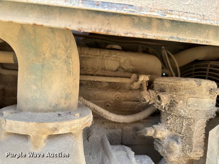 image for item DX0656 Detroit Diesel engine