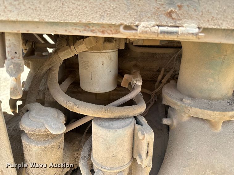 image for item DX0656 Detroit Diesel engine