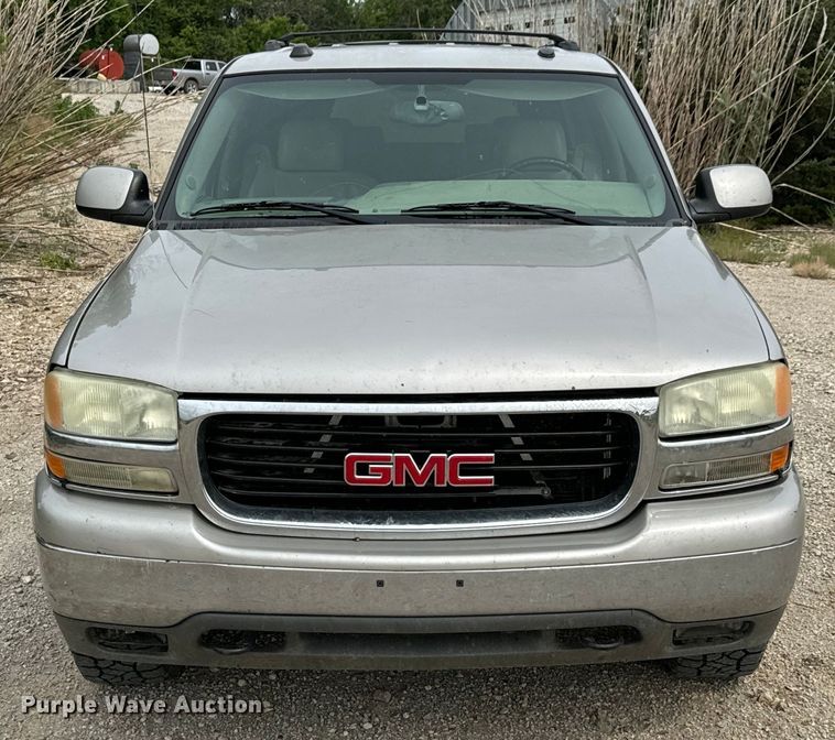 image for item DX0664 2004 GMC Yukon XL SUV