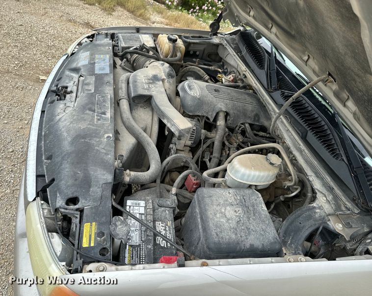 image for item DX0664 2004 GMC Yukon XL SUV