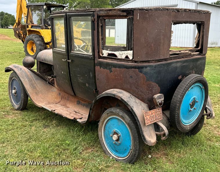 image for item DX0668 1923 Dodge Bros.  sedan
