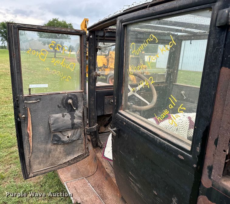 image for item DX0668 1923 Dodge Bros.  sedan