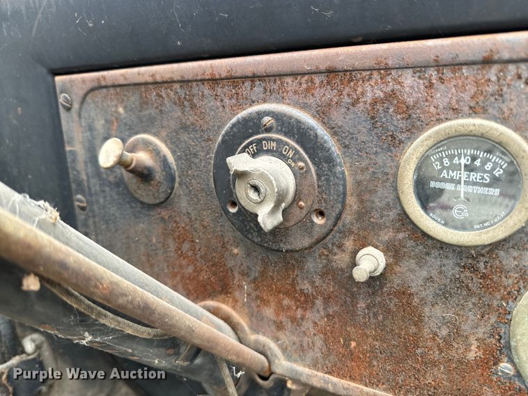 image for item DX0668 1923 Dodge Bros.  sedan